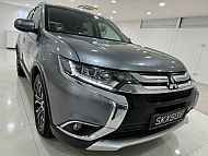 Mitsubishi Outlander 2.4 CVT Sunroof Facelift 2016 Grey Rear Entertaiment Anroid Player